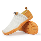 Weiße Aquabeach-Strandschuhe