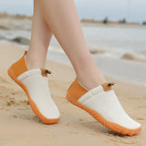 Weiße Aquabeach-Strandschuhe