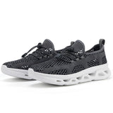 AquaVibe graue Wasserschuhe