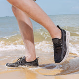 AquaVibe graue Wasserschuhe