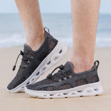 AquaVibe graue Wasserschuhe