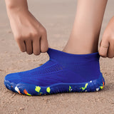 Blaue Aquasoft-Strandschuhe